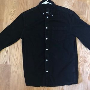 Black h&m shirt
